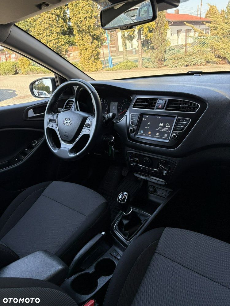 Hyundai i20 - 11