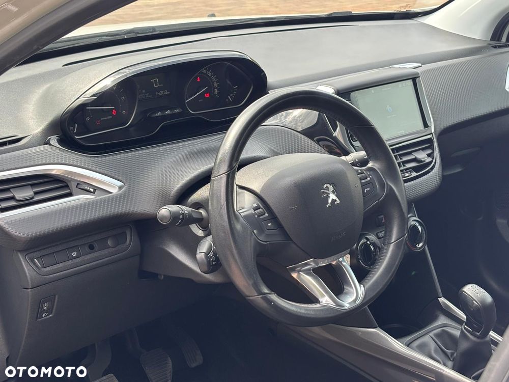 Peugeot 2008 1.5 BlueHDi Allure - 29