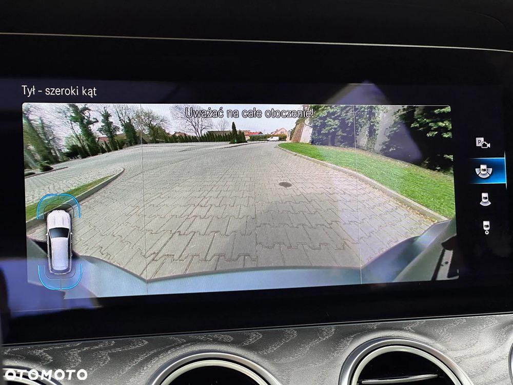 Mercedes-Benz Klasa E - 27