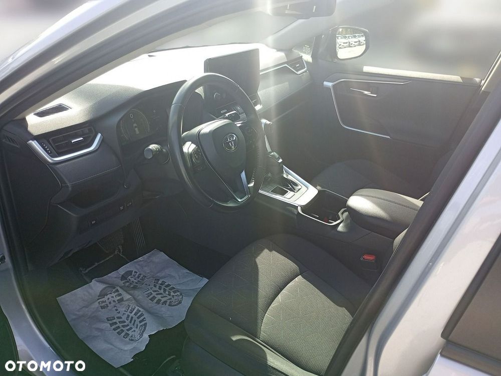 Toyota RAV4 - 18