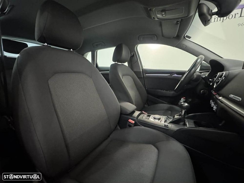 Audi A3 Sportback 1.6 TDI Design - 10