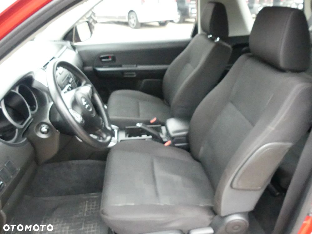 Suzuki Grand Vitara 1.6 De luxe - 10