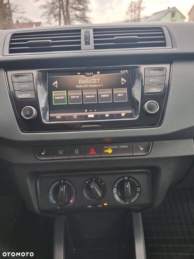 Skoda Fabia 1.0 MPI Joy - 33