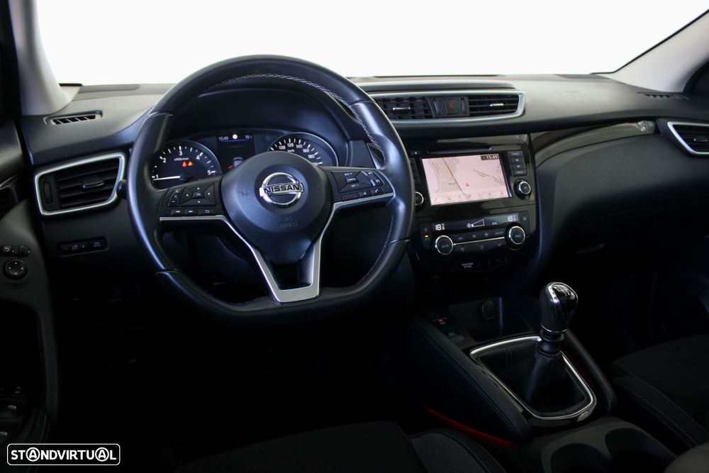 Nissan Qashqai 1.5 dCi N-Connecta - 22