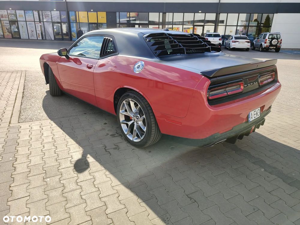 Dodge Challenger - 3