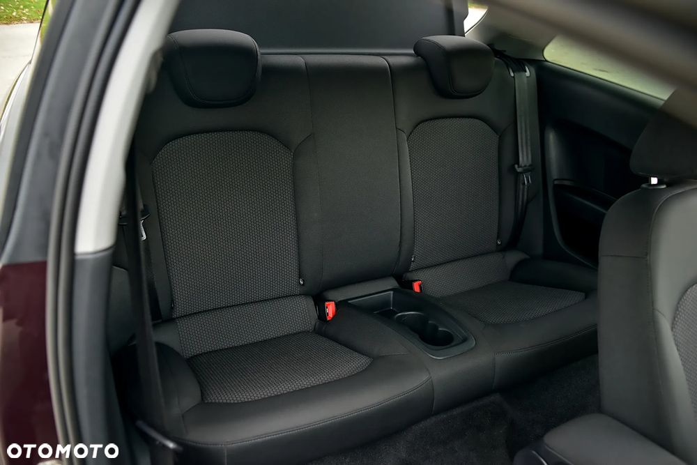Audi A1 3-drzwiowe 1.4 TDI (ultra) - 35