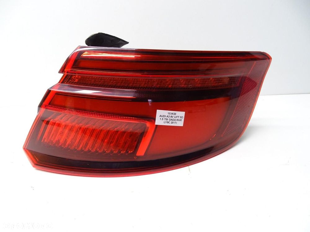 LAMPA PRAWY TYŁ TYLNA W BŁOTNIK MATRIX LED 8V4945092 AUDI A3 8V LIFT 5D SB - 1