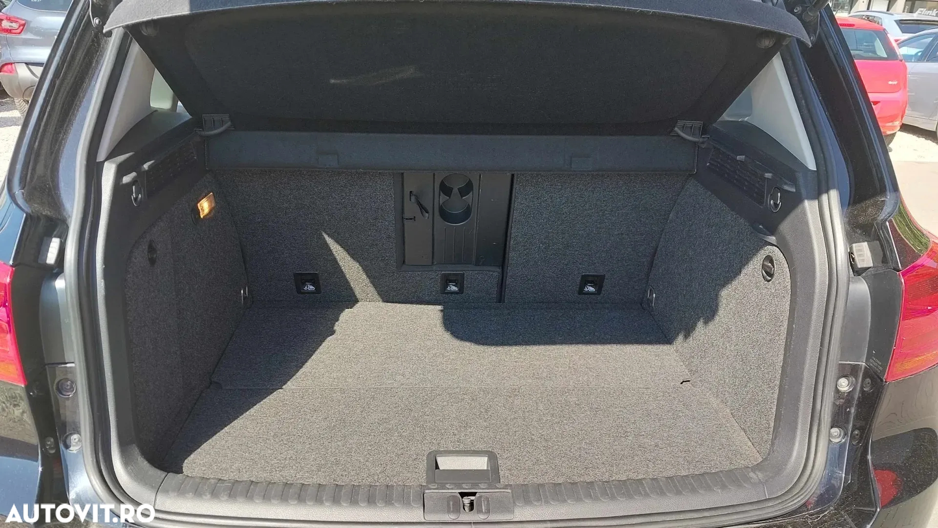 Volkswagen Tiguan - 8