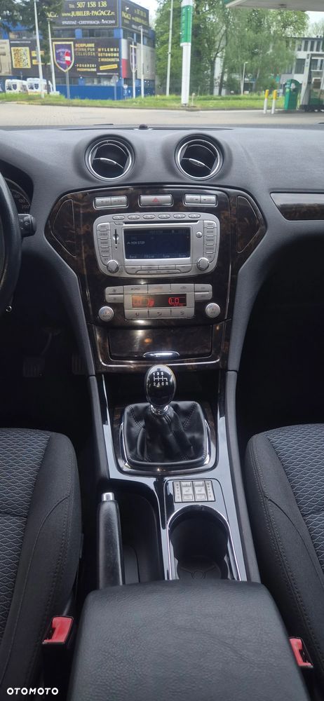 Ford Mondeo 2.2 TDCi Ghia - 10