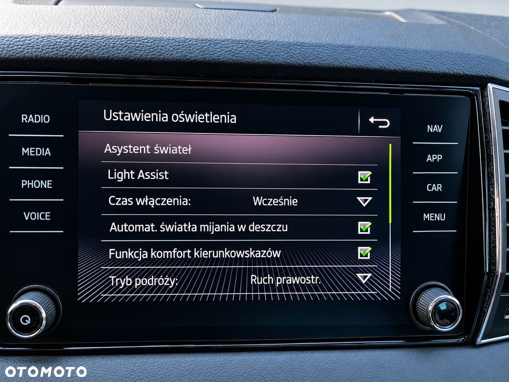 Skoda Karoq 2.0 TDI SCR 4x4 Style DSG - 18