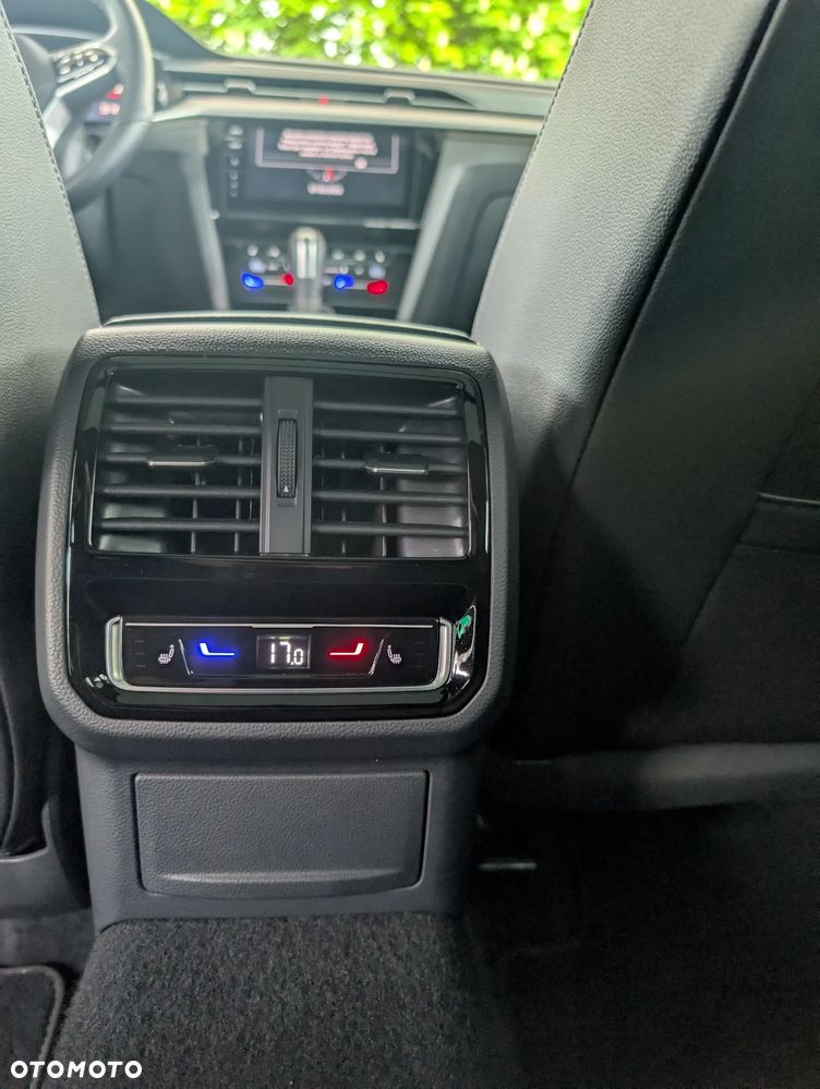 Volkswagen Arteon 2.0 TSI DSG R-Line - 11