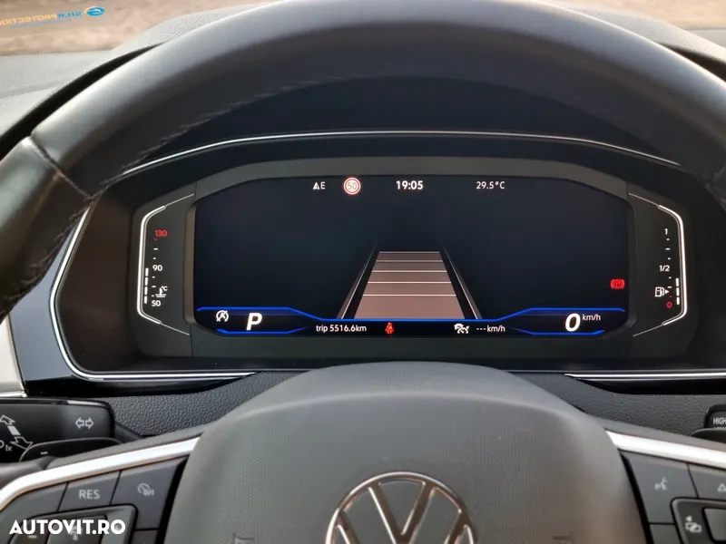 Volkswagen Passat - 13