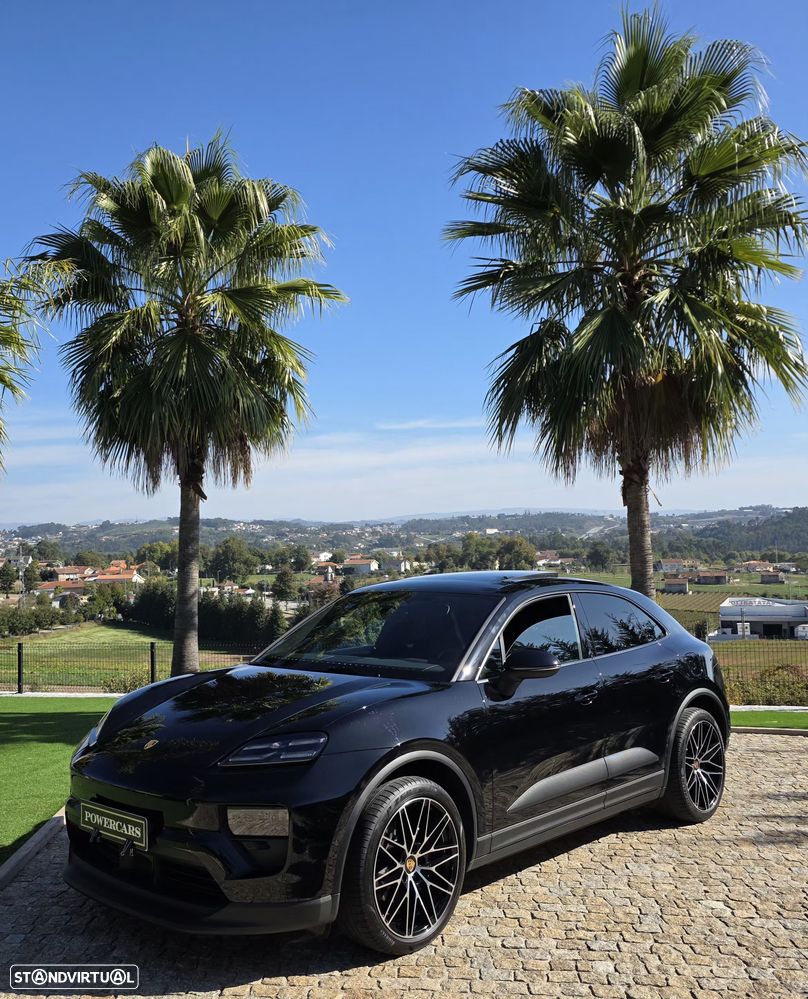 Porsche Macan Electric 4 - 8