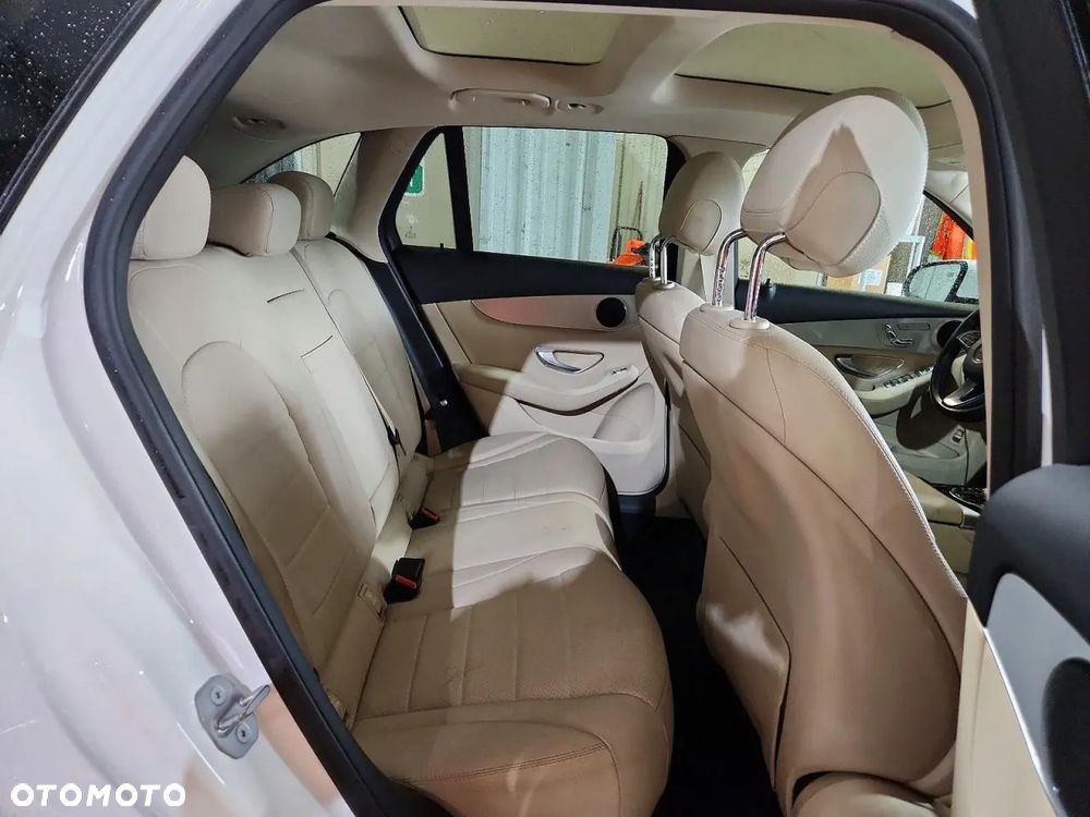 Mercedes-Benz GLC - 35