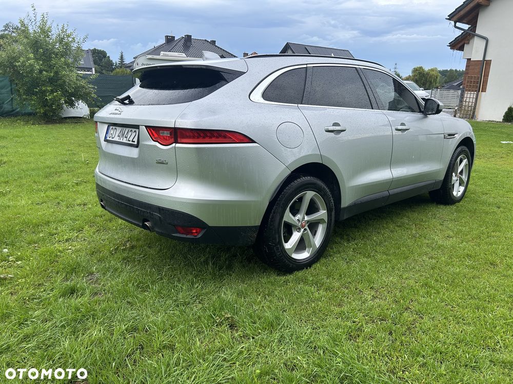 Jaguar F-Pace 2.0 i4P AWD Prestige - 7