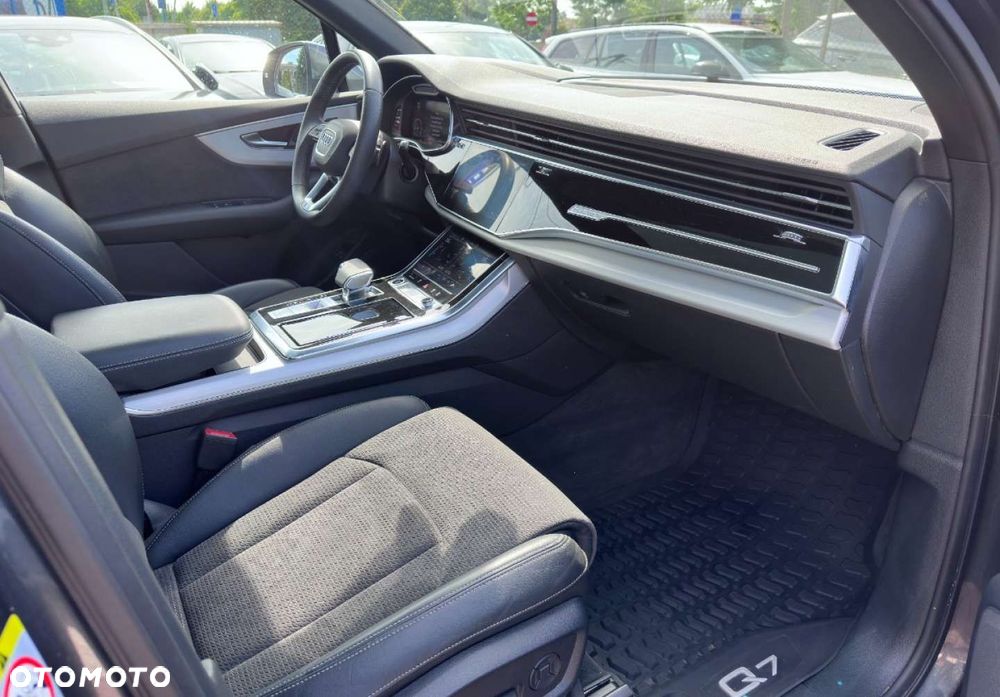 Audi Q7 - 18