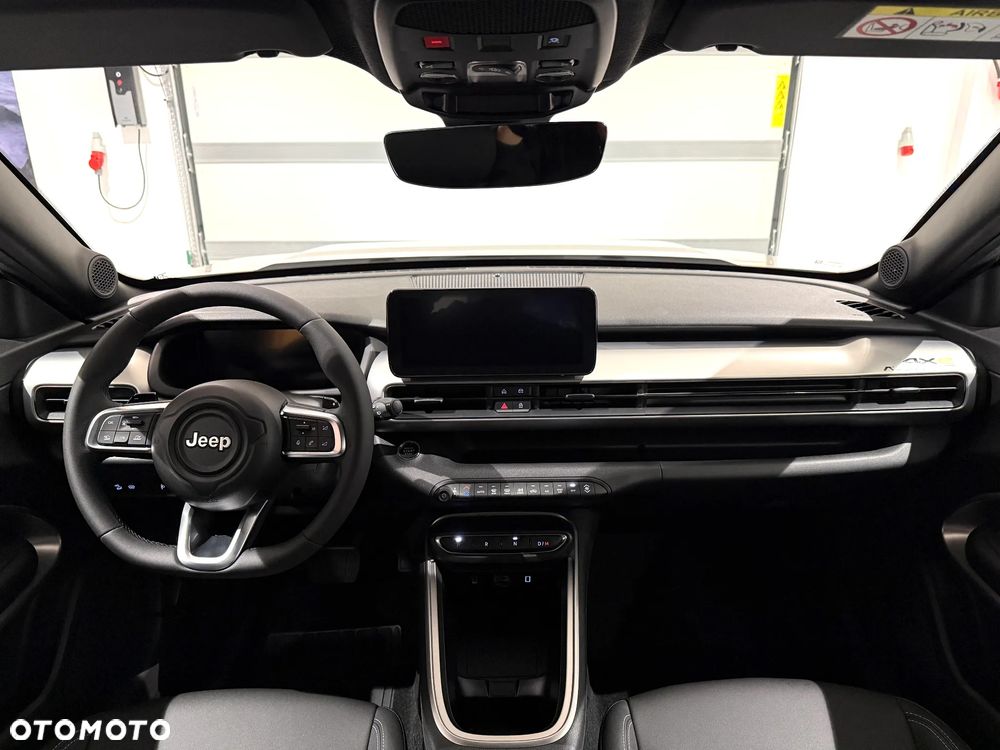 Jeep Avenger 1.2 T3 mHEV Upland 4xe eDCT6 - 8