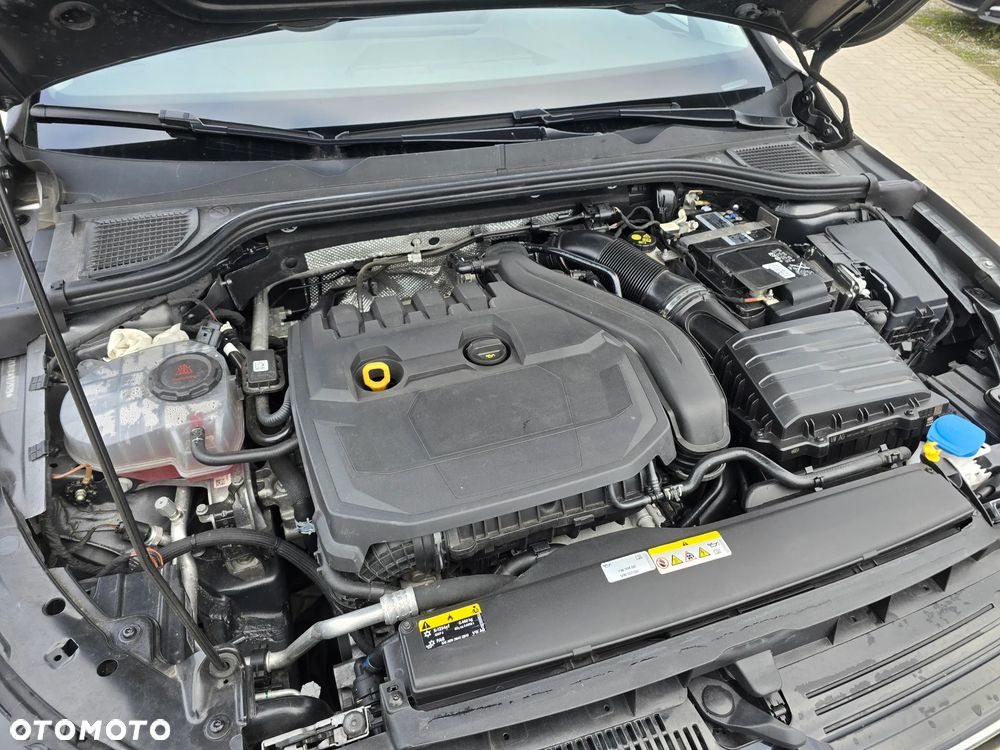 Volkswagen Golf - 17