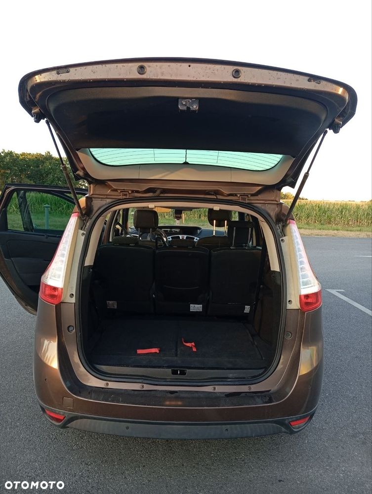 Renault Scenic TCe 130 Luxe - 24