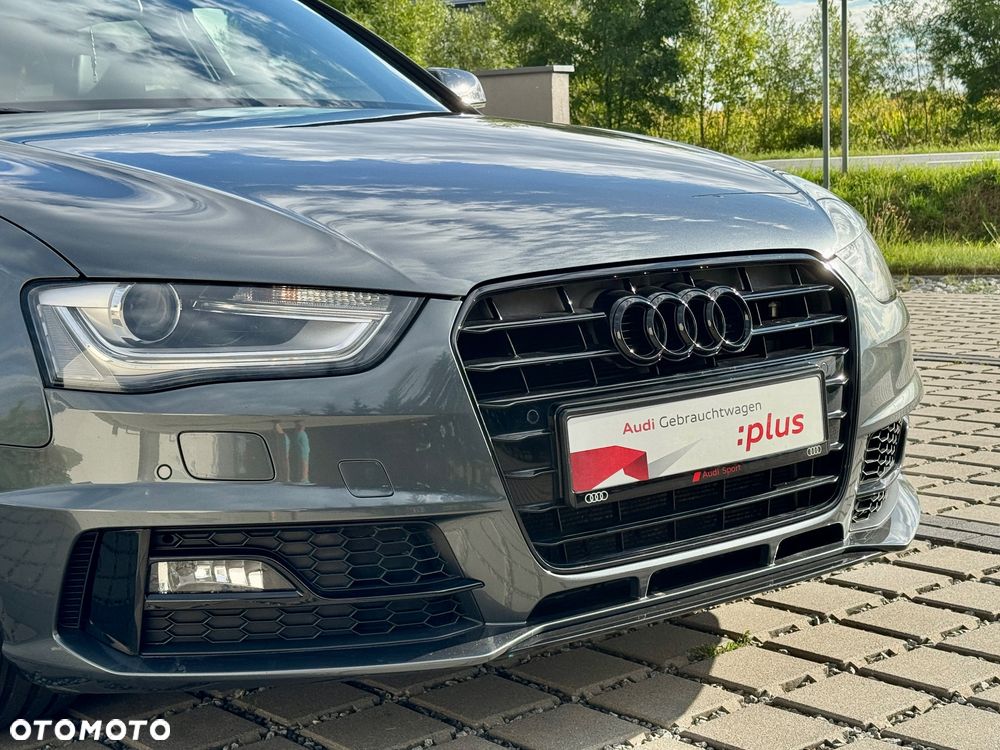 Audi A4 Avant 2.0 TDI DPF clean diesel S line Sportpaket - 10