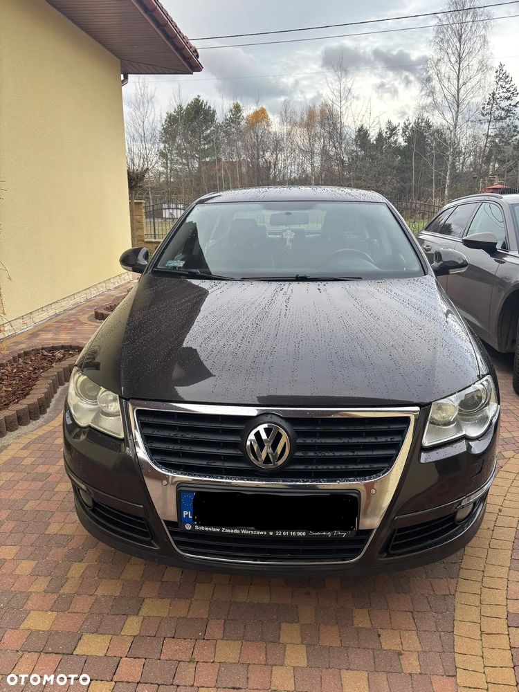 Volkswagen Passat 1.8 TSI Comfortline - 1