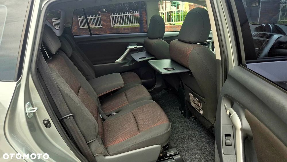 Toyota Verso 1.8 7-Sitzer Executive - 14