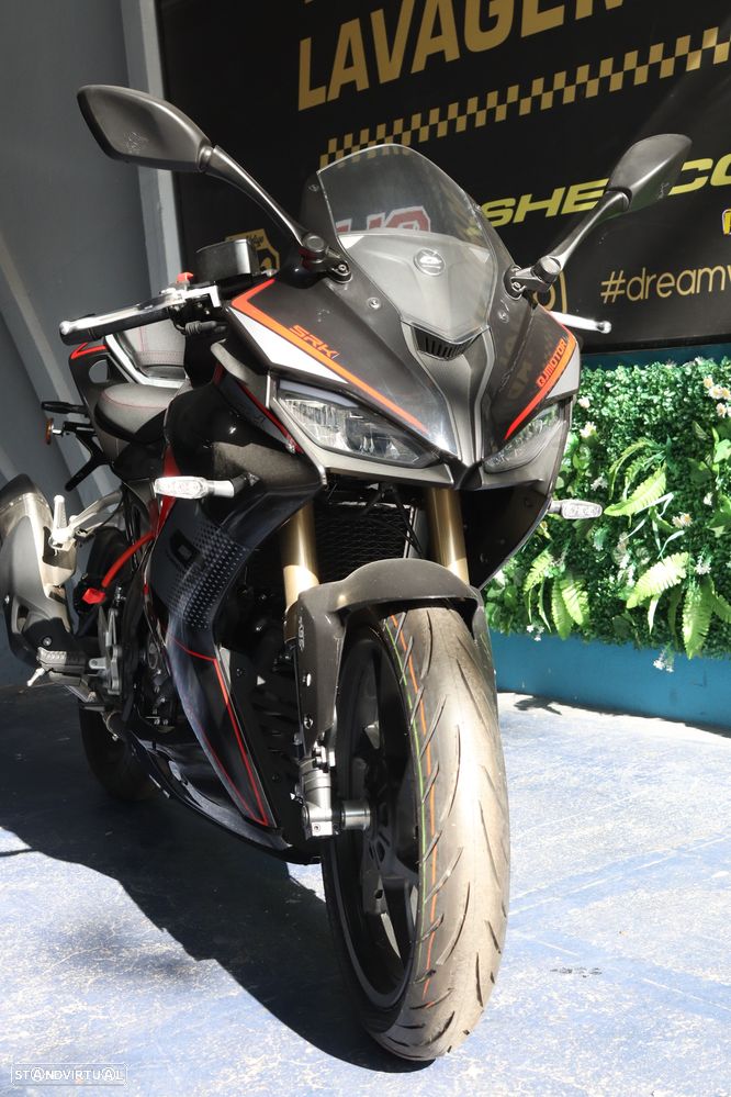 QJ Motor SRK 125R - 4