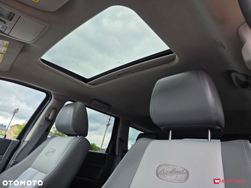 Jeep Grand Cherokee - 15