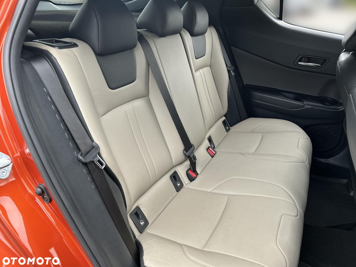 Toyota C-HR 2.0 Hybrid Premiere Edition - 22