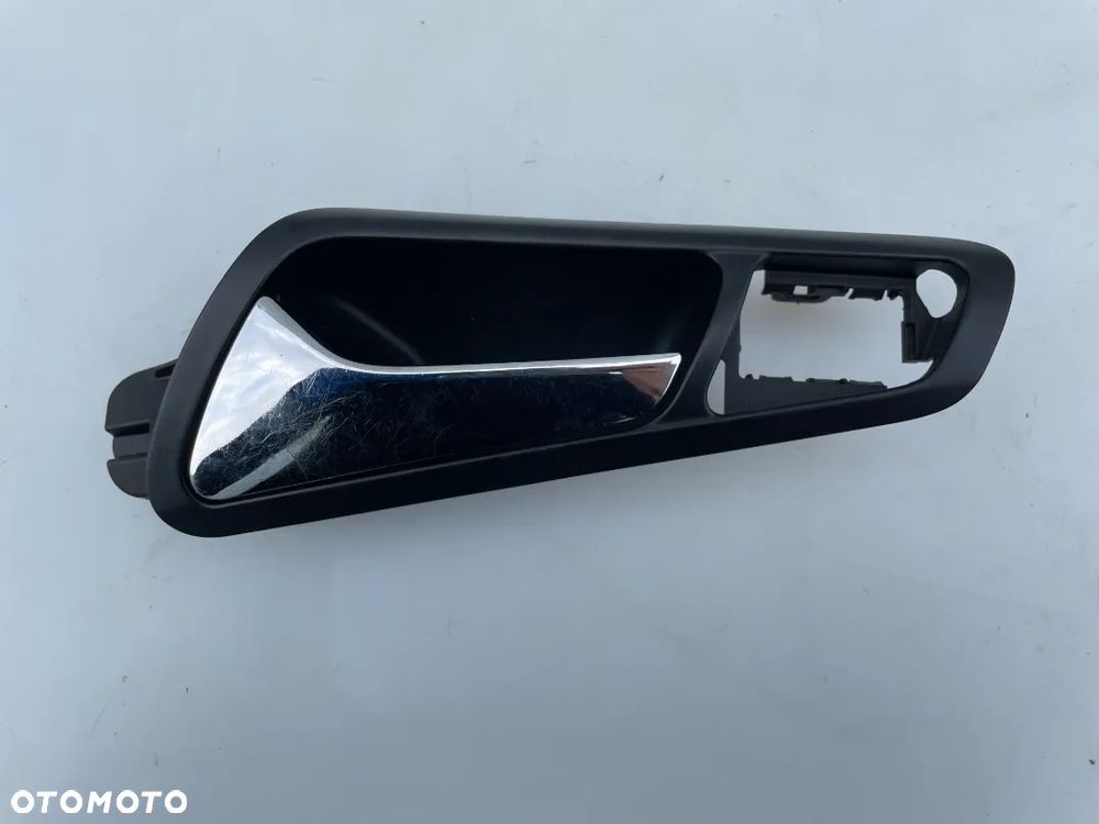 KLAMKA WEWNĘTRZNA LEWY PRZÓD VW PASSAT B6 3C1837113D - 1