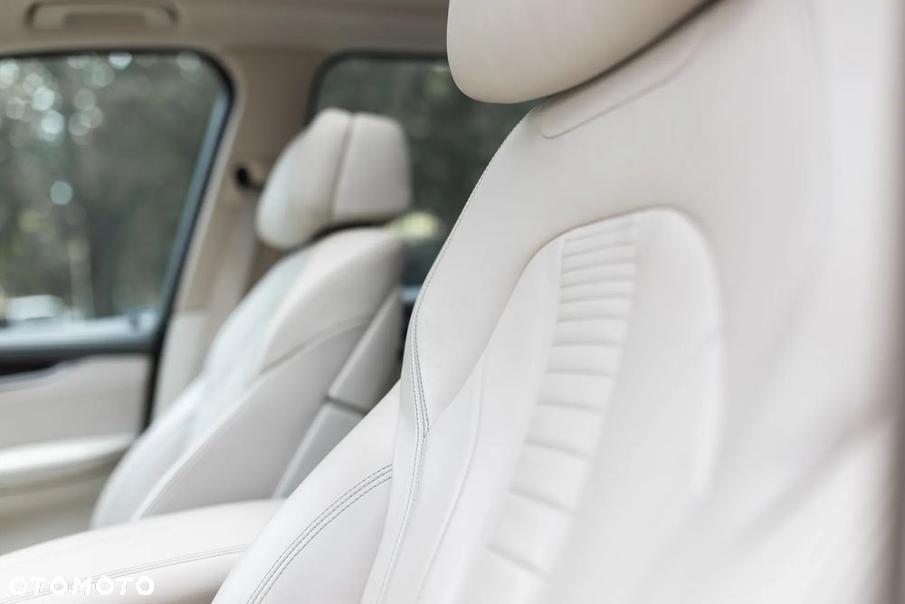 BMW X5 xDrive40d - 18