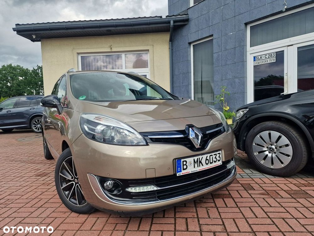 Renault Grand Scenic - 11