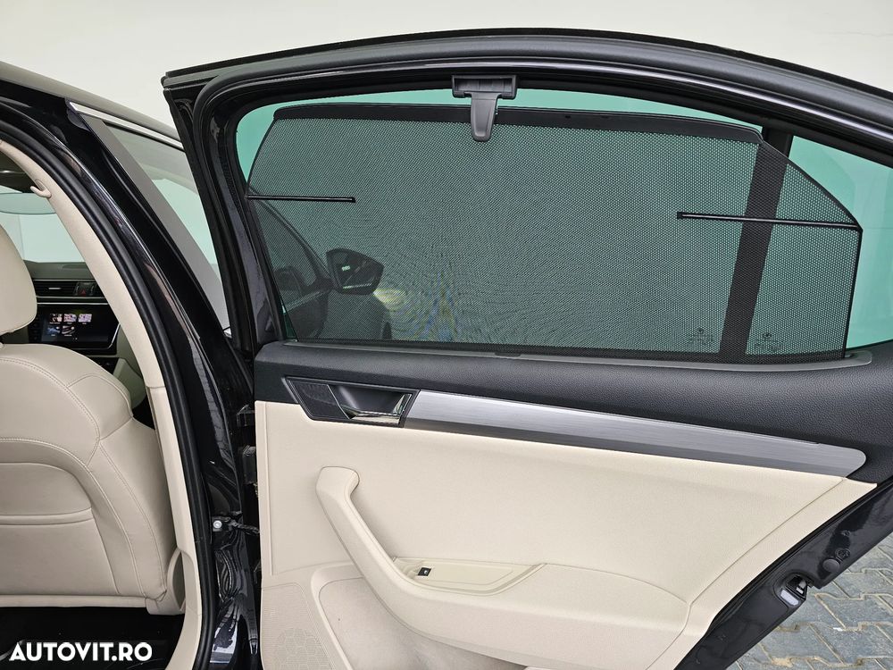 Skoda Superb 2.0 TDI 4X4 DSG Style - 32