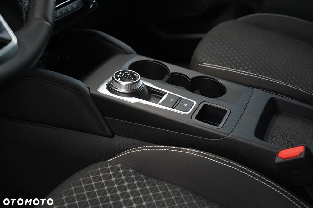 Ford Kuga 2.5 FHEV FWD Titanium eCVT - 23