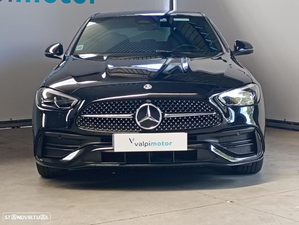 Mercedes-Benz C 300 e AMG Line — fotografia 4