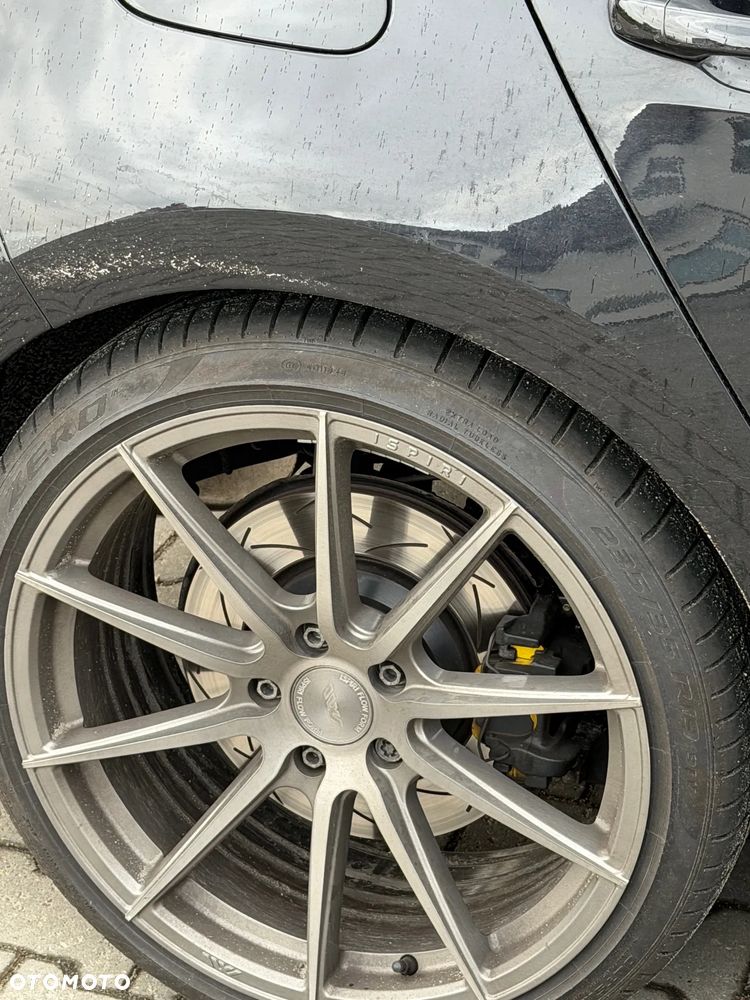 Volkswagen Golf - 14