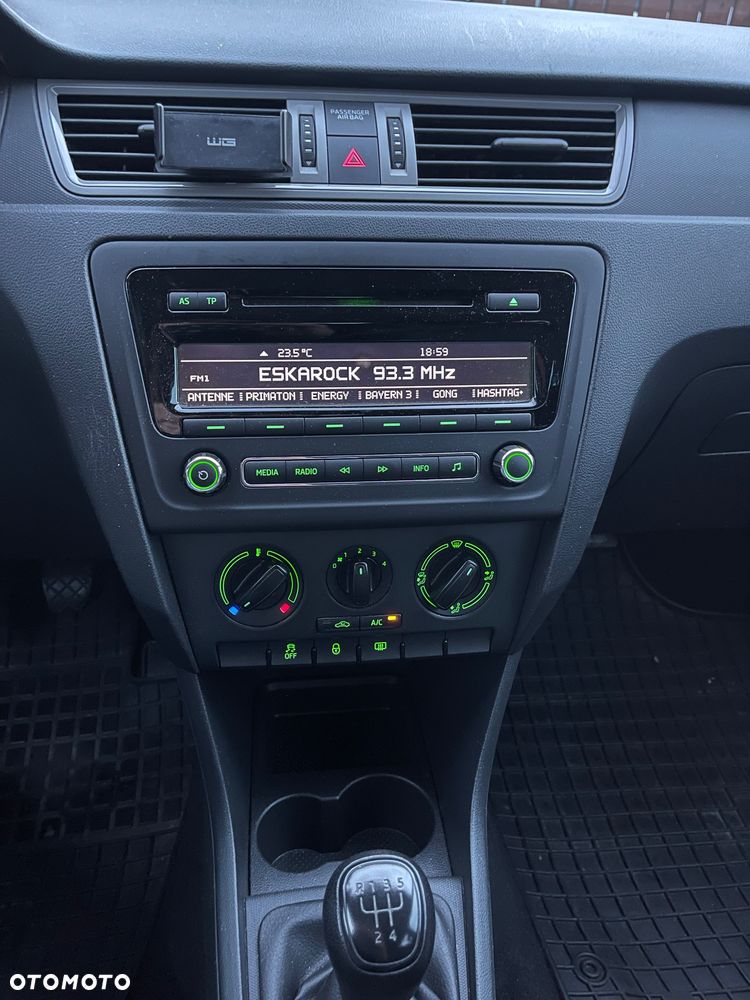 Skoda RAPID 1.6 TDI Cool Edition - 12