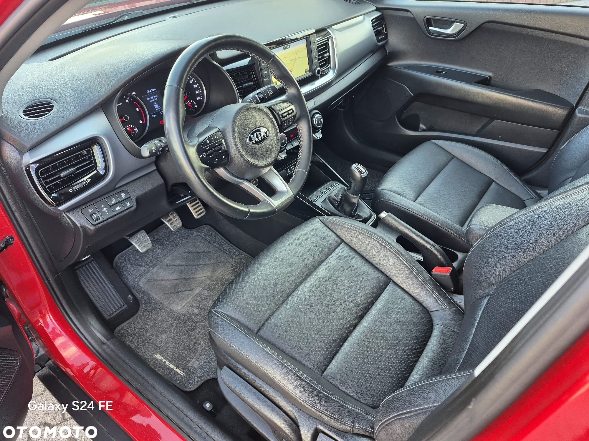 Kia Stonic - 34