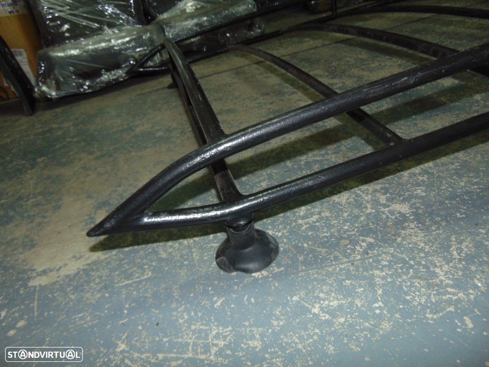 Antigos e clássicos. Grade de tejadilho para carros grandes ou furgão, pão de forma e outros. - 2