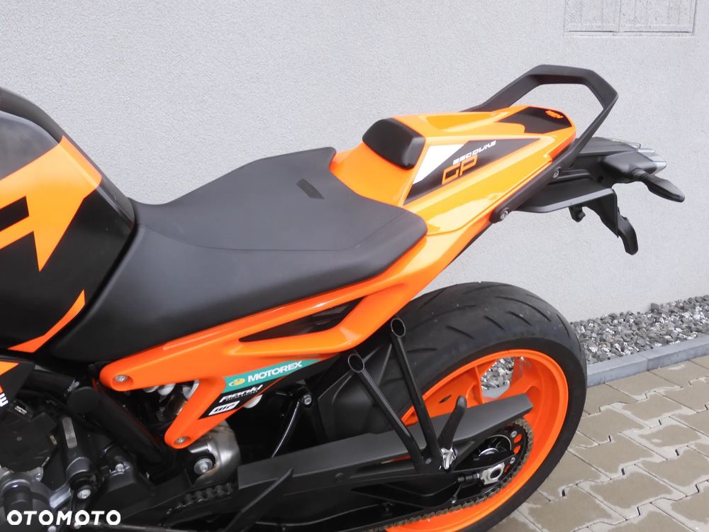 KTM DUKE 890 - 28