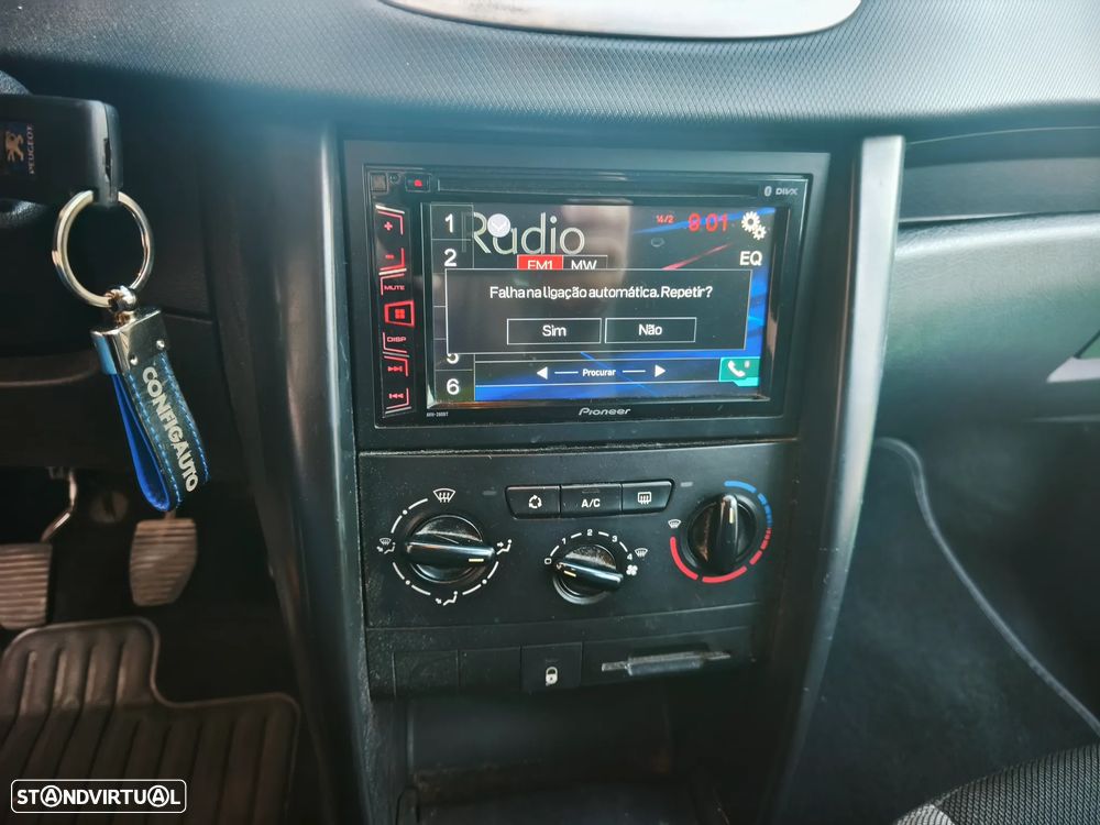 Peugeot 207 1.4 HDi Premium - 8