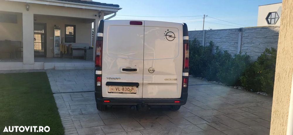 Opel Vivaro - 13