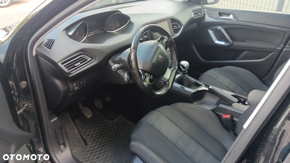 Peugeot 308 1.6 BlueHDi Active S&S - 11