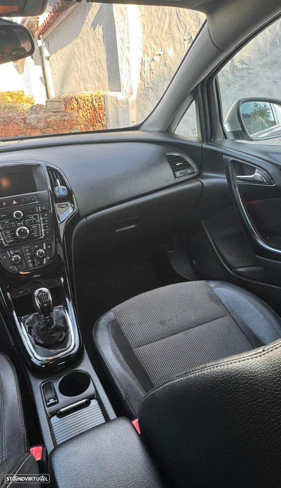 Opel Astra Sports Tourer - 3