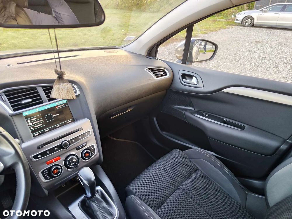 Citroën C4 PureTech 130 Stop & Start EAT6 Shine - 24