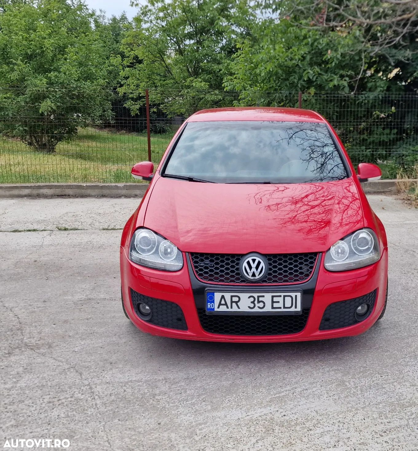 Volkswagen Golf 2.0 FSI GTI - 1