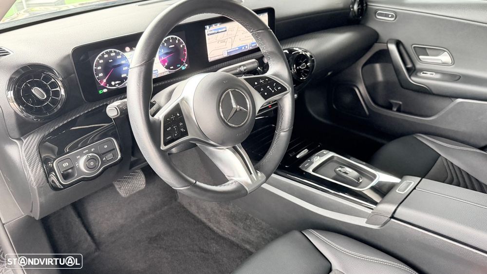 Mercedes-Benz A 200 Standard - 23