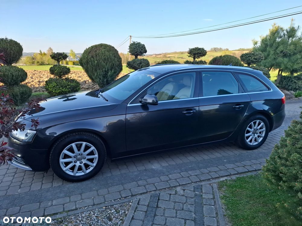 Audi A4 Avant - 1