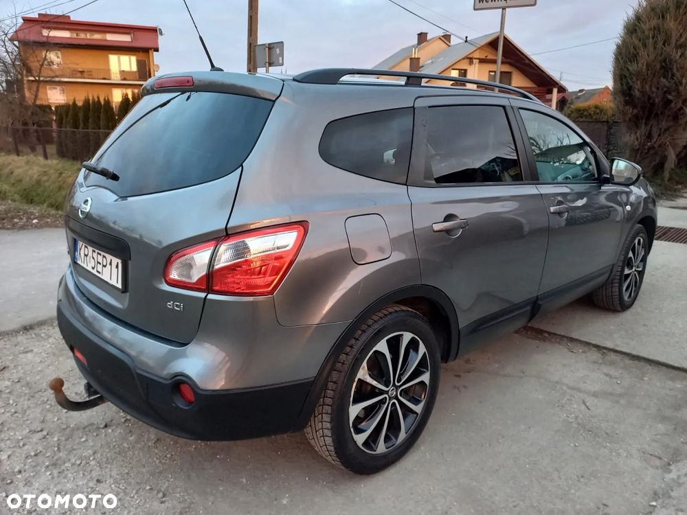 Nissan Qashqai+2 - 2