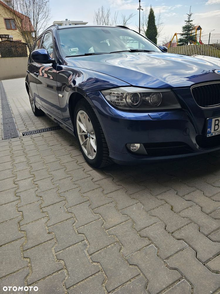 BMW Seria 3 ver-320d-dpf - 6